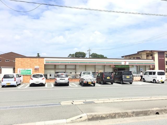 近くのセブンイレブン浜松恒武町店まで130m（徒歩2分）