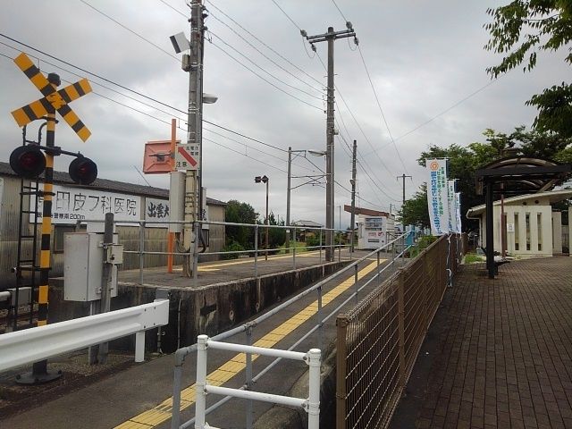 近くのJR比地大駅まで650m(徒歩9分)