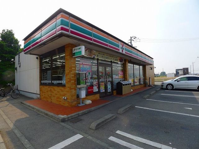 近くのセブンイレブンまで850m(徒歩11分)