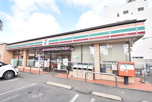 近くのセブン-イレブン 郡山図景町店まで350m（徒歩5分）