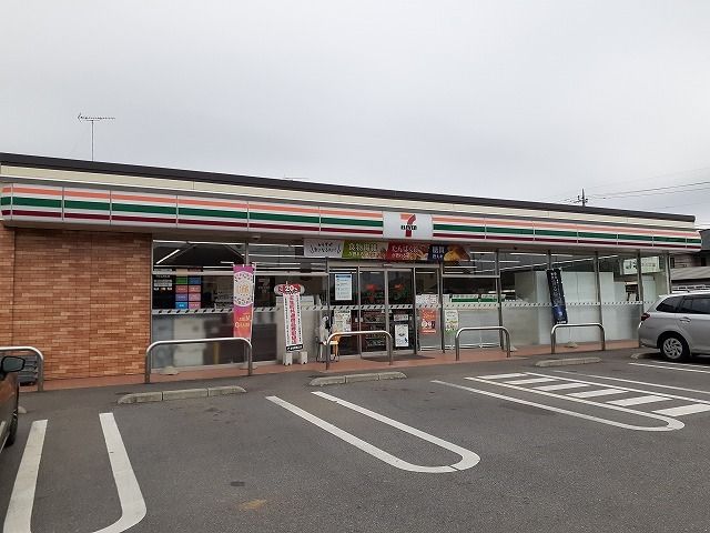近くのセブンイレブン壬生安塚店まで280m（徒歩4分）