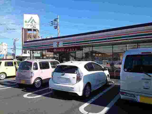 近くのセブンイレブン姉ケ崎駅入口店まで1,200m(徒歩15分)