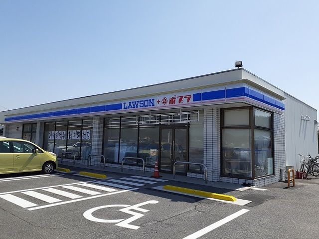 近くのローソン総社インター店まで500m（徒歩7分）