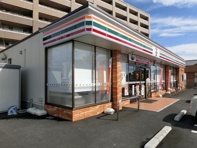 近くのセブンイレブン浜北沼店まで450m（徒歩6分）