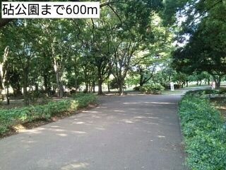 近くの砧公園まで600m(徒歩8分)