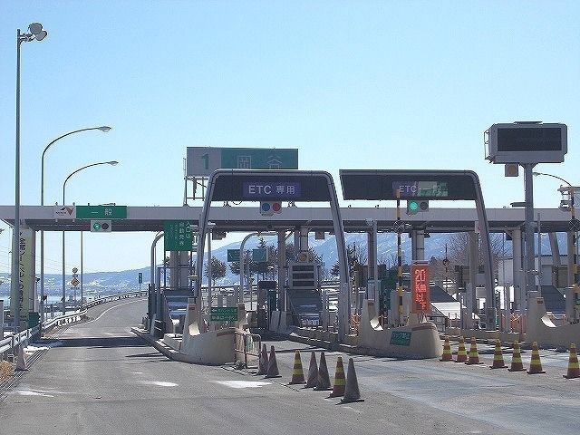 近くの岡谷インターまで1,300m（徒歩17分）
