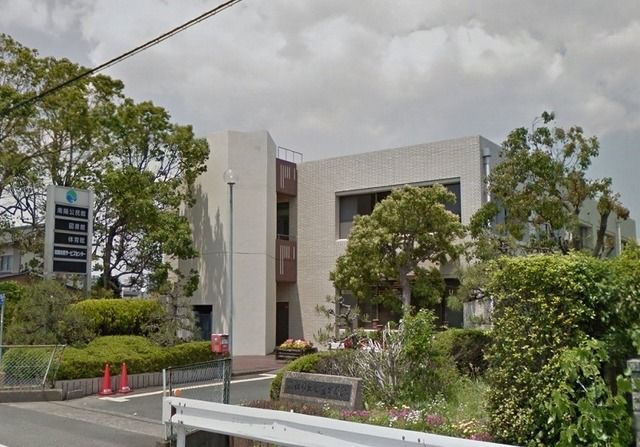 近くの浜松市立南陽図書館まで600m（徒歩8分）