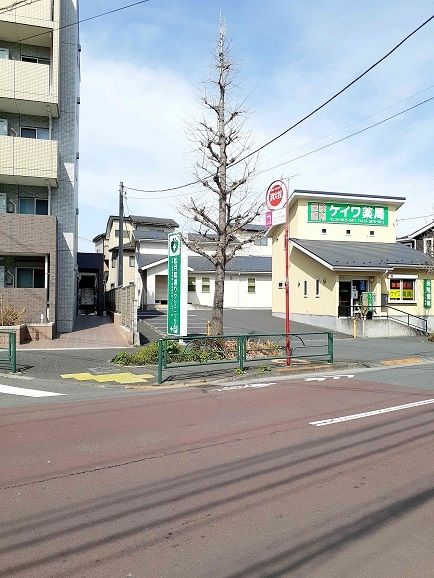 近くの松月院通りクリニックまで23m（徒歩1分）