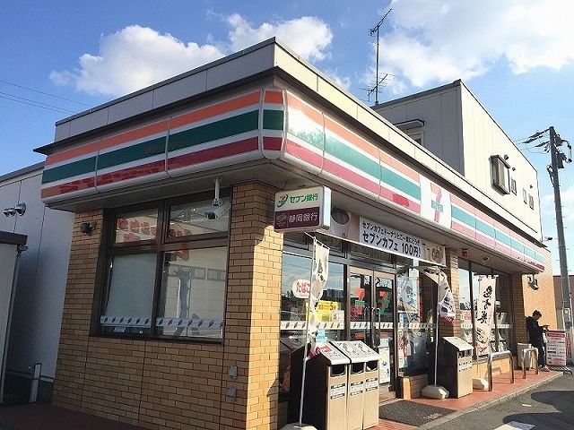 近くのセブンイレブン 浜松参野町店まで400m（徒歩5分）