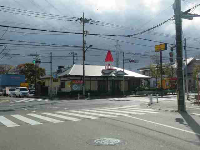 近くのリンガーハットまで950m（徒歩12分）