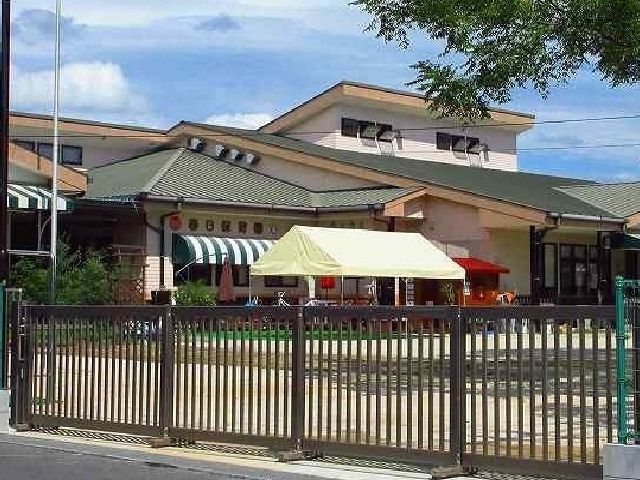 近くの春日幼稚園まで550m（徒歩7分）