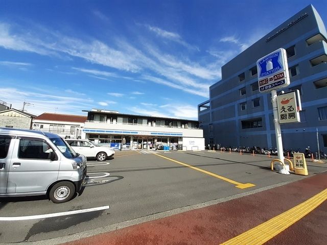 近くのローソン 高知入明町店まで550m（徒歩7分）