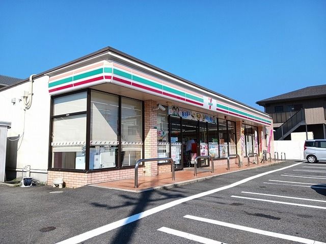 近くのセブンイレブン下松望町店まで650m（徒歩9分）