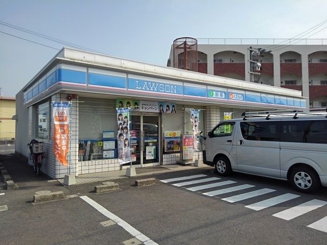 近くのローソン丸亀今津町店まで500m(徒歩7分)
