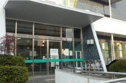 近くの高陽公民館まで360m(徒歩5分)