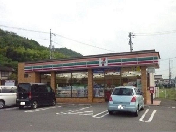 近くのセブンイレブン岡山植松店まで800m(徒歩10分)
