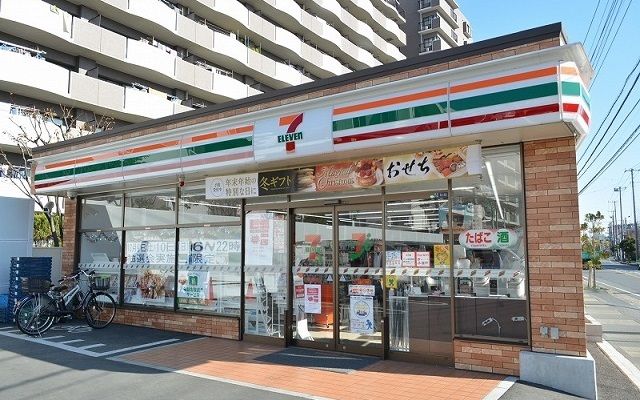 近くのセブンイレブンまで400m（徒歩5分）
