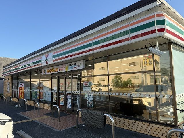 近くのセブンイレブン門真巣本町店様まで650m（徒歩9分）