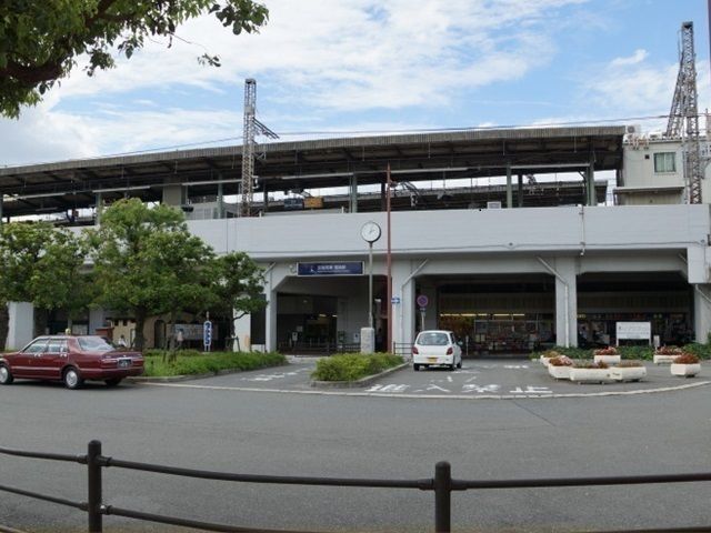 近くの萱島駅まで1,240m（徒歩16分）