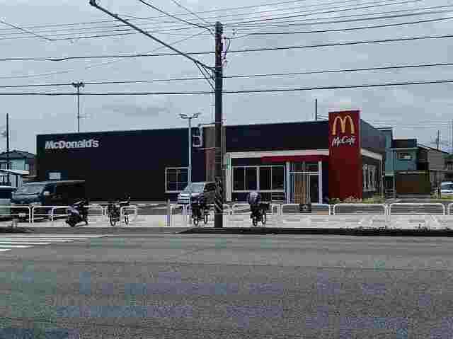 近くのマクドナルドまで550m（徒歩7分）