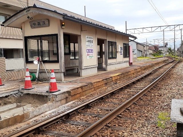 近くの中新湊まで280m（徒歩4分）