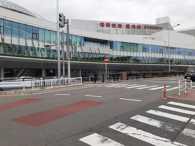 近くの施設まで450m（徒歩6分）