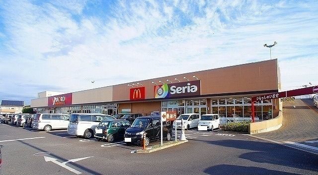 近くのヤオコー 入間下藤沢店まで450m（徒歩6分）