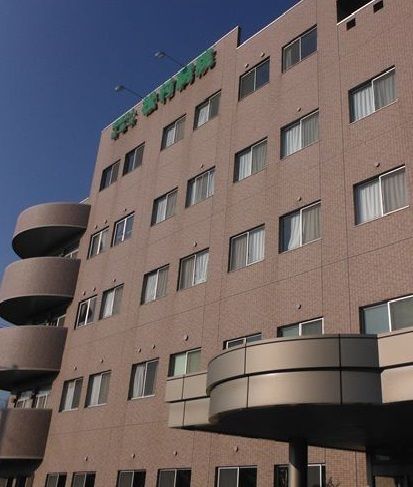 近くの病院まで350m（徒歩5分）