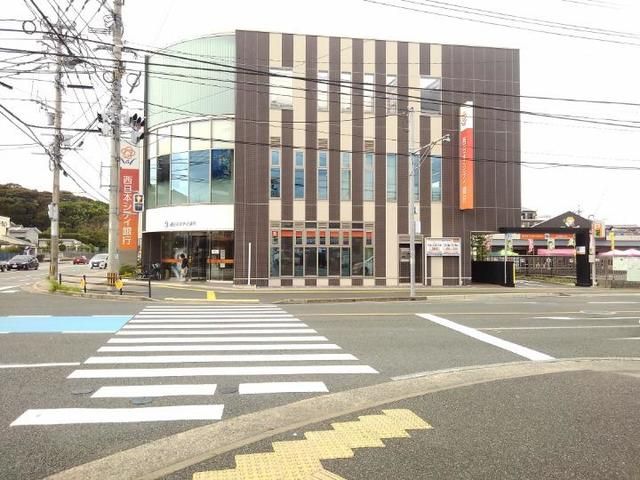 近くの西日本シティ銀行春日支店まで500m(徒歩7分)
