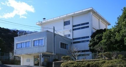 近くの今泉小学校まで650m(徒歩9分)