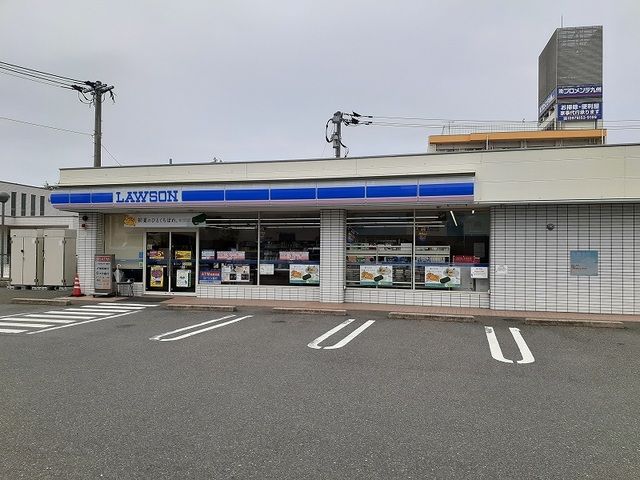 近くのローソン 中津豊田三丁目店まで350m（徒歩5分）