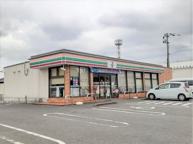 近くのセブンイレブンまで550m(徒歩7分)