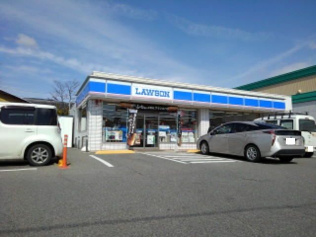 近くのローソン長野檀田店まで800m（徒歩10分）