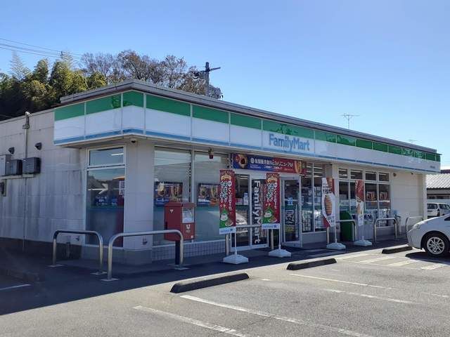 近くのコンビニまで280m（徒歩4分）