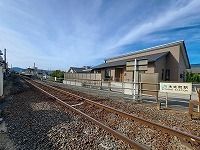 近くのＪＲ木太町駅さんまで750m（徒歩10分）