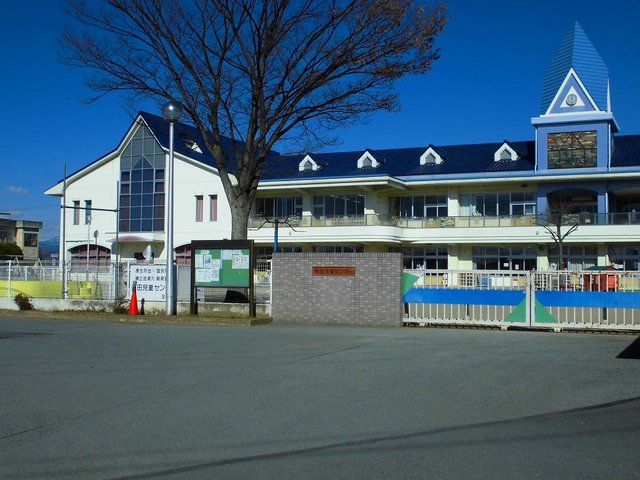 近くの梁田保育所まで2,000m（徒歩25分）