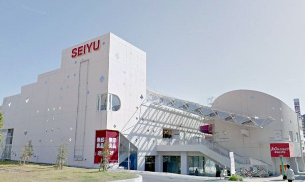 近くの西友 鳴海店まで500m（徒歩7分）