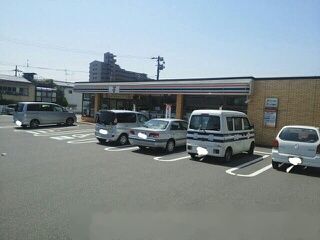 近くのセブンイレブンまで350m(徒歩5分)