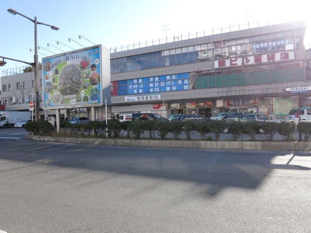 近くの名鉄「東岡崎駅」まで570m（徒歩8分）