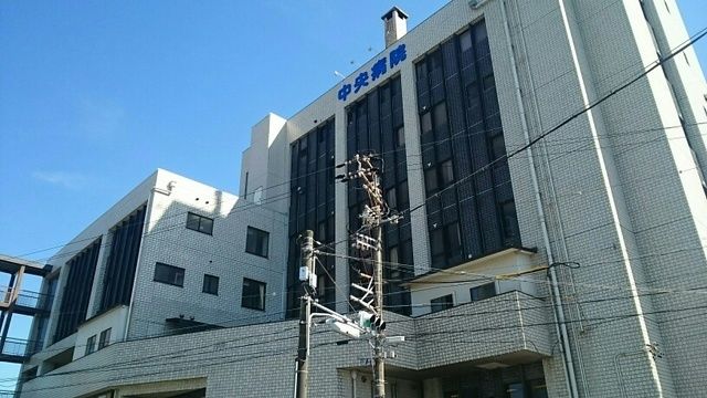 近くの中央病院まで750m（徒歩10分）
