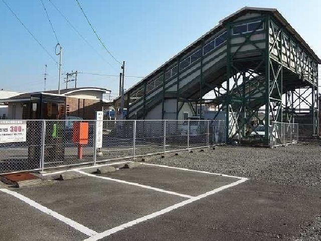 近くの大町駅まで1,780m（徒歩23分）
