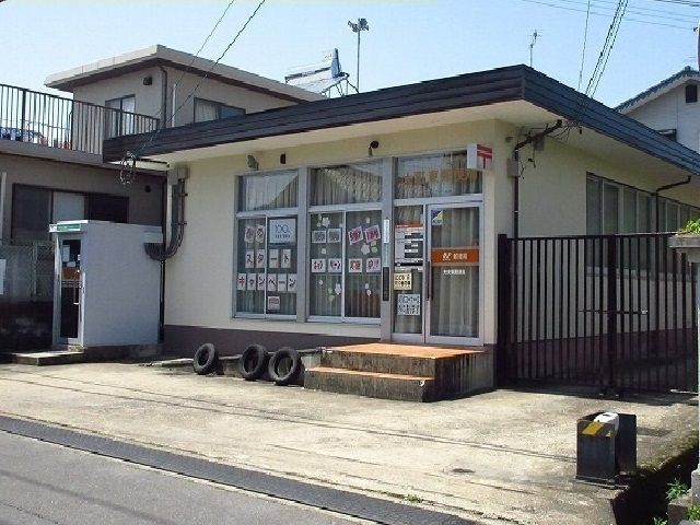 近くの大町東郵便局まで600m（徒歩8分）