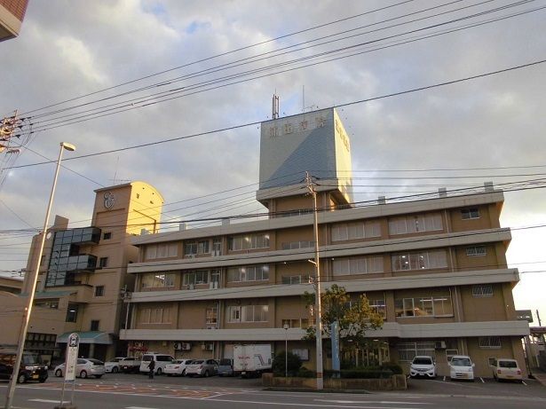 近くの病院まで1,300m（徒歩17分）