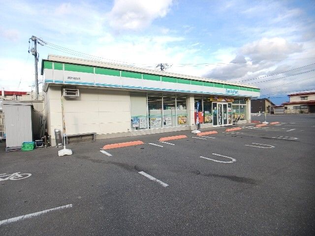 近くのファミリーマート 諏訪湖南店まで1,400m(徒歩18分)