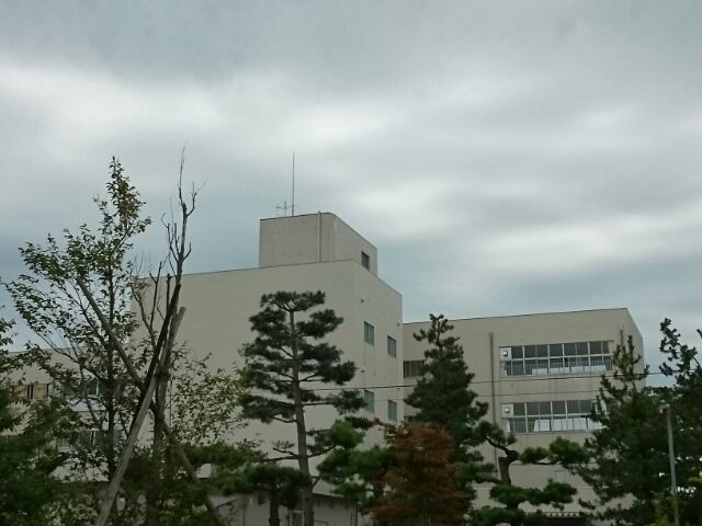 近くの小学校まで290m（徒歩4分）