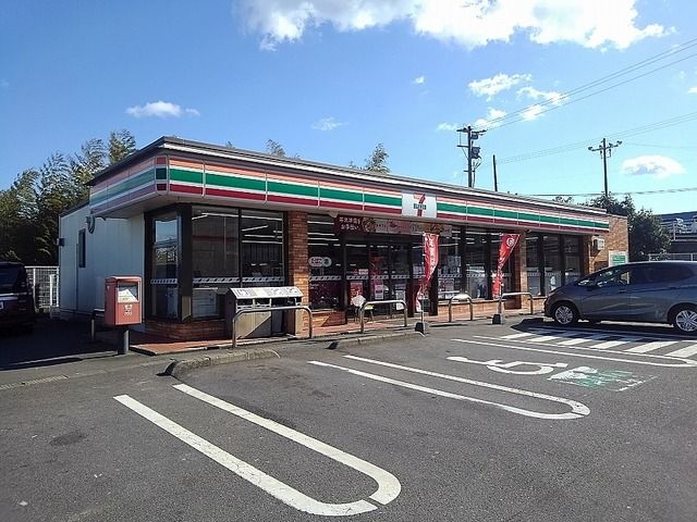 近くのセブンイレブン 別府竹の内店まで500m(徒歩7分)