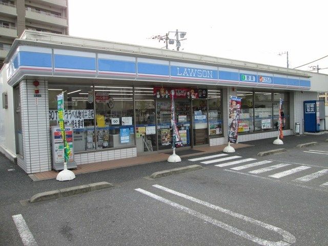 近くのローソン東坂田２丁目店まで70m（徒歩1分）