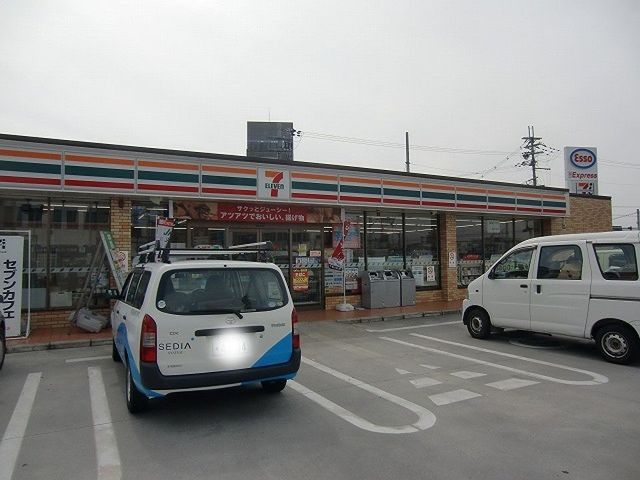 近くのセブンイレブン栗東中央店まで531m(徒歩7分)