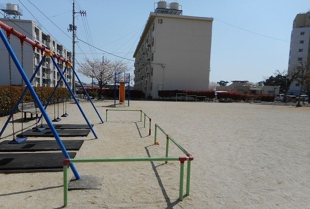 近くの末広公園まで500m（徒歩7分）