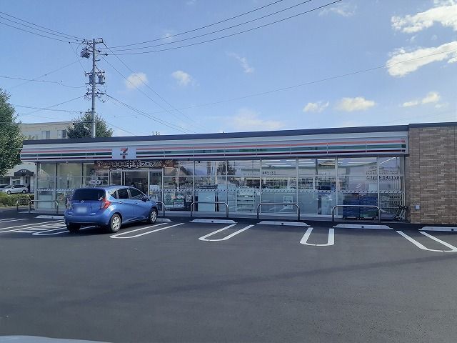 近くのデリシア塩尻東店まで1,300m（徒歩17分）